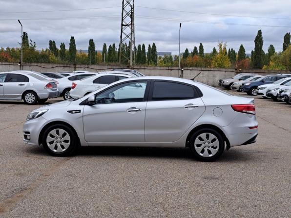 Kia Rio III Рестайлинг с пробегом 2015 года, цена 875 000 рублей, 180200 км, седан, Автокод Объявления