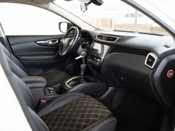 Nissan Qashqai II с пробегом 2016 года, цена 1 650 000 рублей, 110400 км, внедорожник, Автокод Объявления