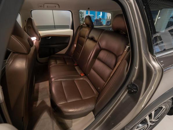 Volvo XC70 II с пробегом 2008 года, цена 1 180 000 рублей, 211365 км, универсал, Автокод Объявления