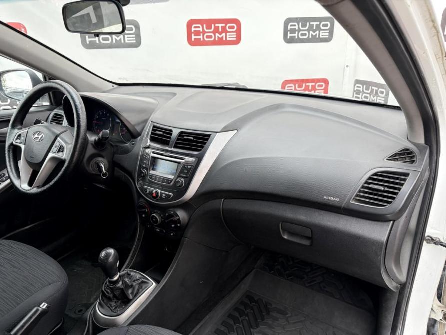 Hyundai Solaris I Рестайлинг Санкт-Петербург  - изображение 9