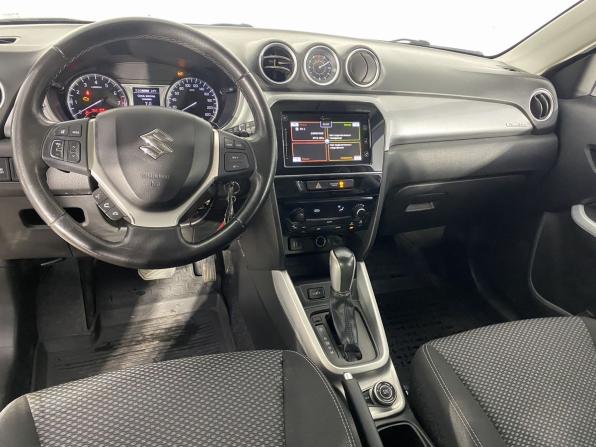 Suzuki Vitara II с пробегом 2018 года, цена 1 360 000 рублей, 261343 км, внедорожник, Автокод Объявления