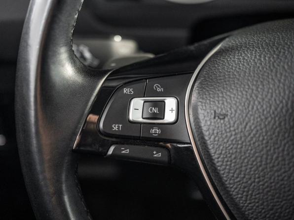 Volkswagen Tiguan II с пробегом 2020 года, цена 2 550 000 рублей, 52823 км, внедорожник, Автокод Объявления
