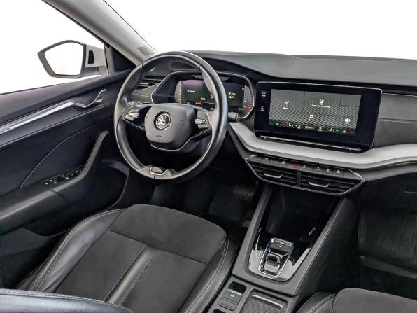 Skoda Octavia IV (A8) с пробегом 2021 года, цена 2 199 000 рублей, 101847 км, лифтбек, Автокод Объявления