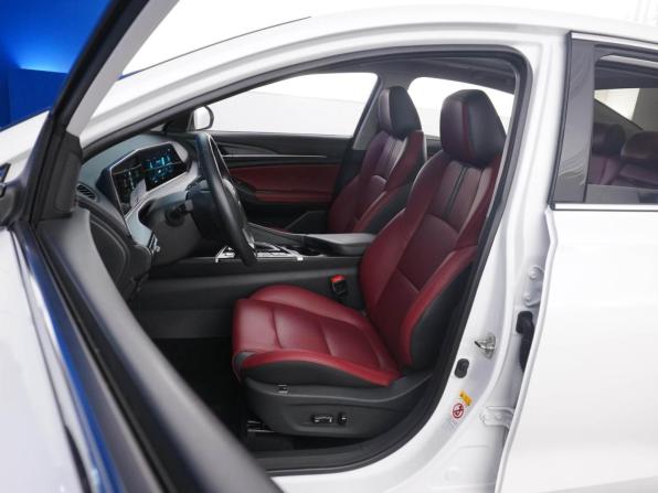 Changan Eado Plus с пробегом 2023 года, цена 1 479 999 рублей, 61551 км, седан, Автокод Объявления