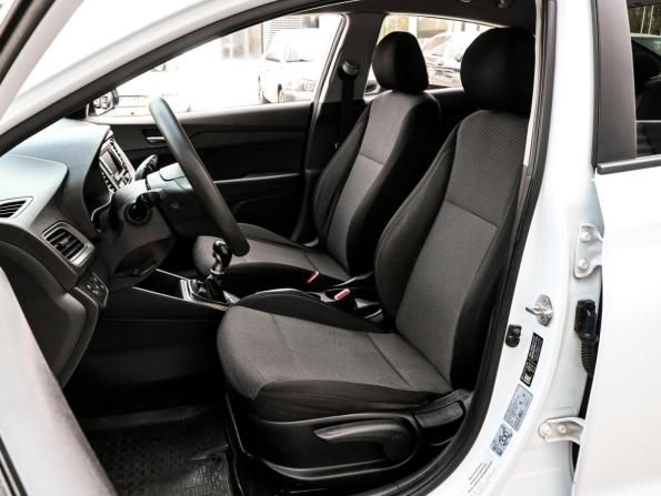 Hyundai Solaris II с пробегом 2019 года, цена 939 400 рублей, 220049 км, седан, Автокод Объявления