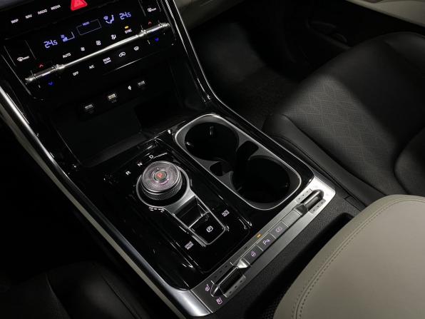 Kia Carnival IV с пробегом 2021 года, цена 4 999 000 рублей, 59041 км, минивэн, Автокод Объявления