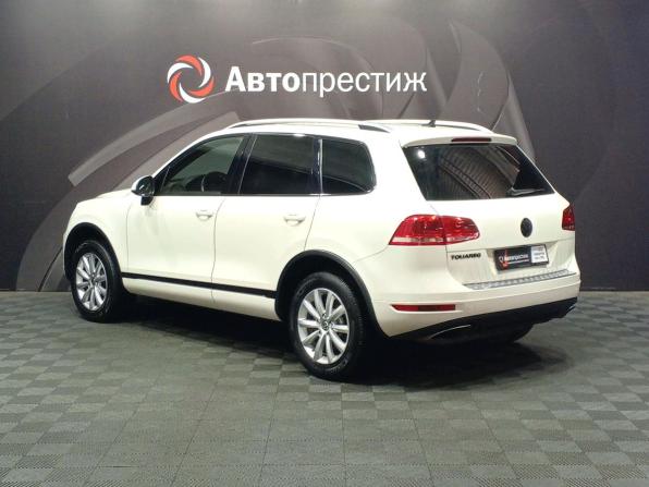 Volkswagen Touareg II с пробегом 2011 года, цена 1 550 000 рублей, 285787 км, внедорожник, Автокод Объявления