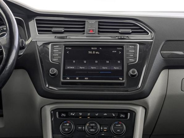 Volkswagen Tiguan II с пробегом 2017 года, цена 2 400 000 рублей, 137141 км, внедорожник, Автокод Объявления