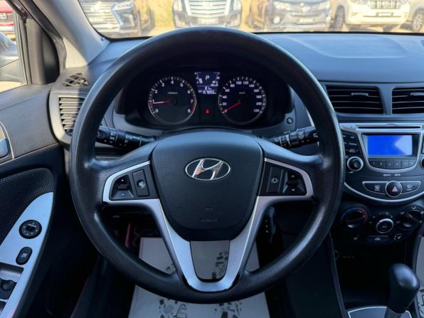 Hyundai Solaris I с пробегом 2013 года, цена 850 000 рублей, 157893 км, хэтчбек, Автокод Объявления