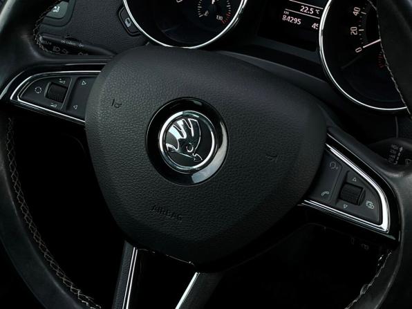 Skoda Yeti I Рестайлинг с пробегом 2017 года, цена 1 867 300 рублей, 84295 км, внедорожник, Автокод Объявления