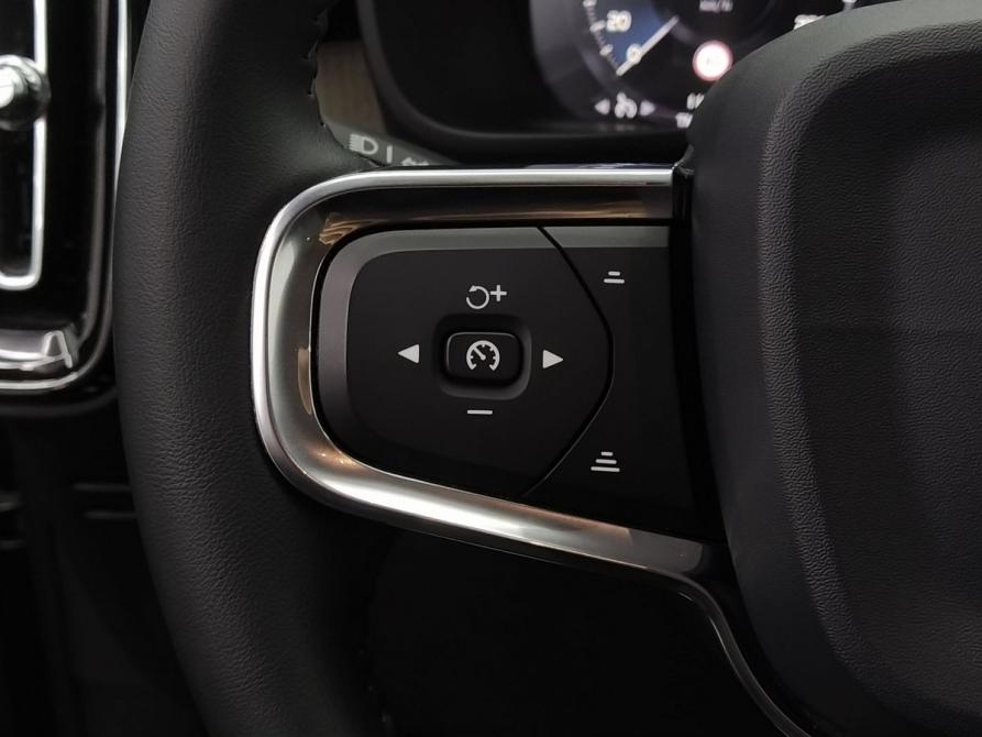 Volvo XC40 I Екатеринбург  - изображение 11