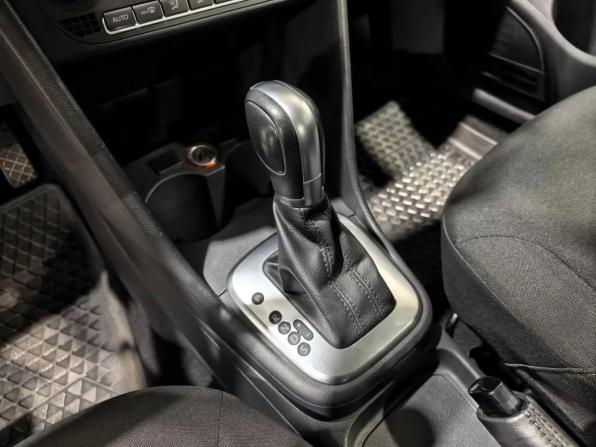 Volkswagen Polo V Рестайлинг с пробегом 2016 года, цена 1 245 000 рублей, 59062 км, седан, Автокод Объявления