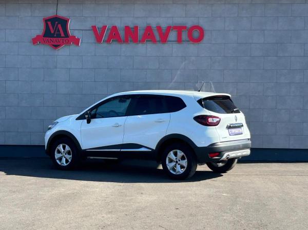 Renault Kaptur I с пробегом 2016 года, цена 1 270 000 рублей, 133264 км, внедорожник, Автокод Объявления