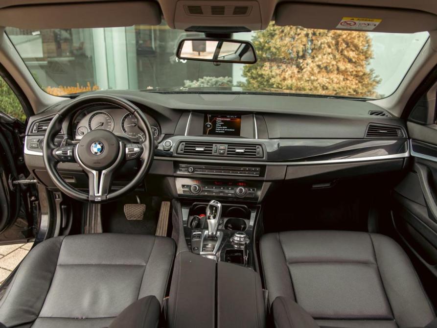 BMW 5 серии VI (F10/F11/F07) Рестайлинг Краснодар  - изображение 26