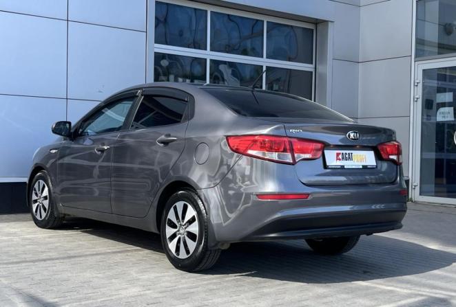 Kia Rio III Рестайлинг с пробегом 2015 года, цена 1 000 000 рублей, 91584 км, седан, Автокод Объявления