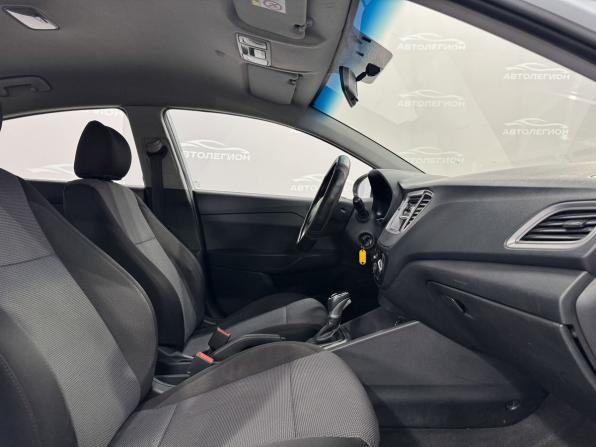 Hyundai Solaris II Рестайлинг с пробегом 2020 года, цена 830 000 рублей, 332494 км, седан, Автокод Объявления