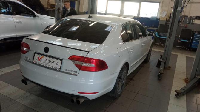 Skoda Superb II Рестайлинг с пробегом 2014 года, цена 880 000 рублей, 283544 км, универсал, Автокод Объявления