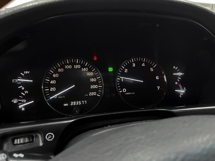 Toyota Land Cruiser 100 Series Рестайлинг 2 Ростов-на-Дону  - изображение 19