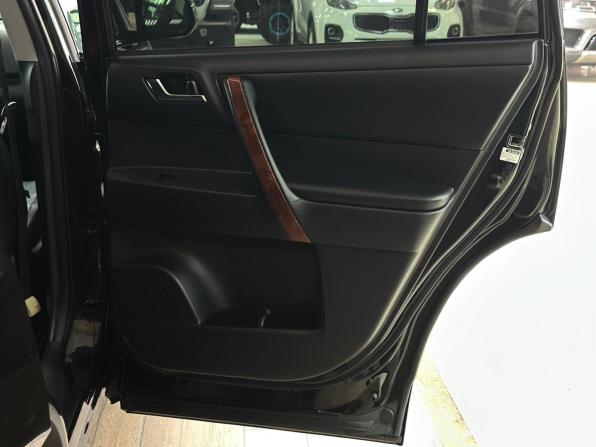 Toyota Highlander II (XU40) Рестайлинг с пробегом 2011 года, цена 1 690 000 рублей, 262152 км, внедорожник, Автокод Объявления