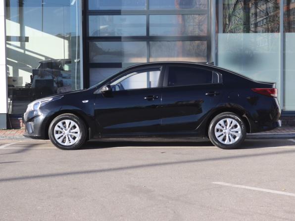 Kia Rio IV Рестайлинг с пробегом 2020 года, цена 1 212 000 рублей, 85000 км, седан, Автокод Объявления