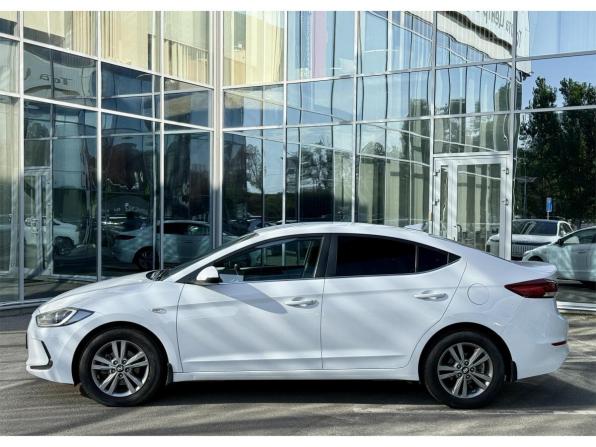 Hyundai Elantra VI (AD) с пробегом 2017 года, цена 1 337 000 рублей, 133001 км, седан, Автокод Объявления