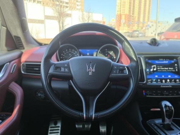 Maserati Levante I с пробегом 2018 года, цена 3 860 000 рублей, 117000 км, внедорожник, Автокод Объявления