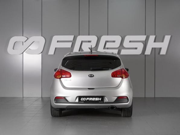 Kia Ceed II с пробегом 2012 года, цена 949 000 рублей, 215799 км, хэтчбек, Автокод Объявления