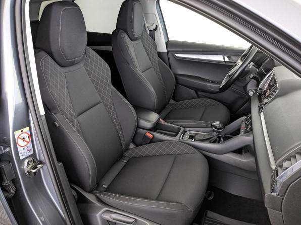 Skoda Karoq I с пробегом 2022 года, цена 2 730 000 рублей, 75528 км, внедорожник, Автокод Объявления