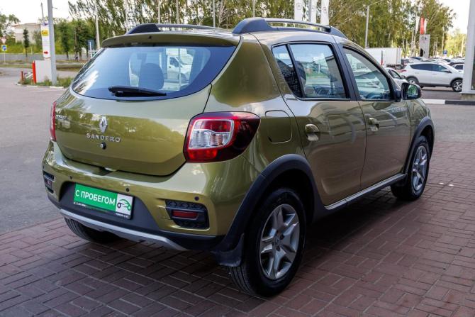 Renault Sandero II с пробегом 2016 года, цена 874 000 рублей, 80701 км, хэтчбек, Автокод Объявления