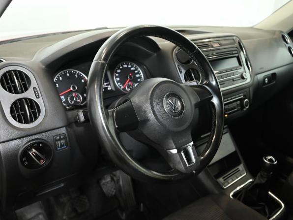 Volkswagen Tiguan I Рестайлинг с пробегом 2013 года, цена 800 000 рублей, 234791 км, внедорожник, Автокод Объявления
