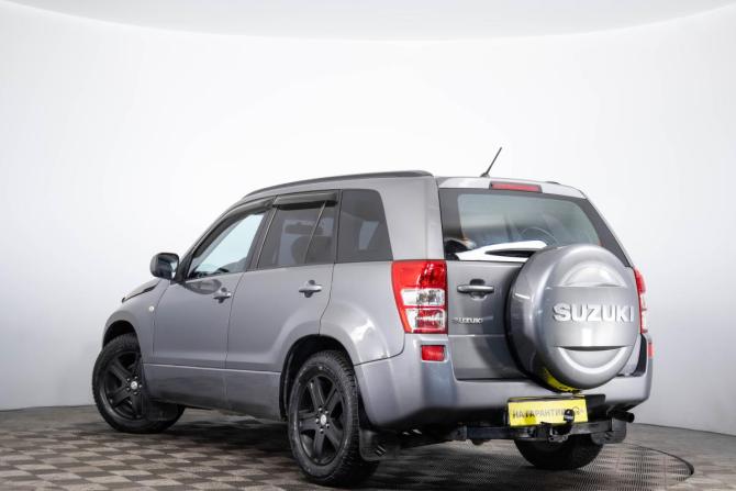 Suzuki Grand Vitara II с пробегом 2008 года, цена 699 000 рублей, 197584 км, внедорожник, Автокод Объявления