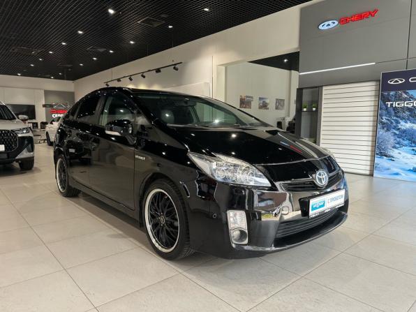 Toyota Prius III (XW30) с пробегом 2010 года, цена 1 059 000 рублей, 282600 км, лифтбек, Автокод Объявления