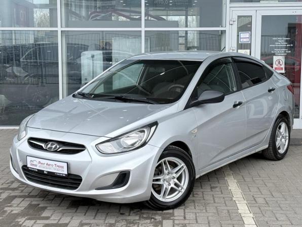 Hyundai Solaris I с пробегом 2013 года, цена 819 000 рублей, 115657 км, седан, Автокод Объявления