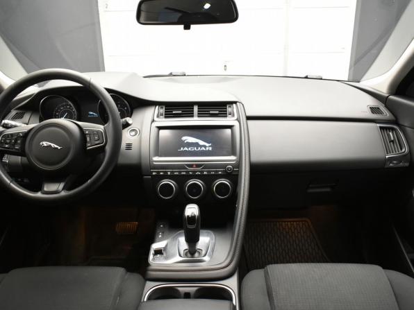 Jaguar E-Pace I с пробегом 2019 года, цена 2 780 000 рублей, 76616 км, внедорожник, Автокод Объявления