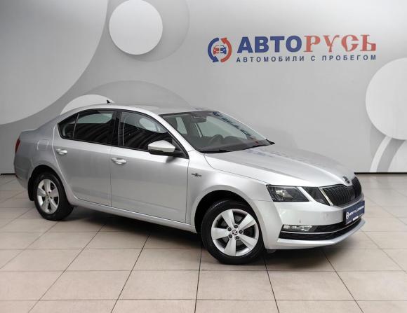 Skoda Octavia III (A7) Рестайлинг с пробегом 2019 года, цена 2 119 000 рублей, 52473 км, лифтбек, Автокод Объявления