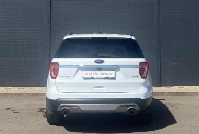 Ford Explorer V Рестайлинг с пробегом 2016 года, цена 2 490 000 рублей, 180000 км, внедорожник, Автокод Объявления