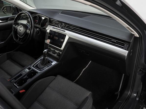 Volkswagen Passat B8 с пробегом 2018 года, цена 2 099 000 рублей, 244654 км, универсал, Автокод Объявления