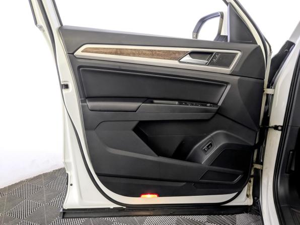 Volkswagen Teramont I с пробегом 2019 года, цена 4 350 000 рублей, 35025 км, внедорожник, Автокод Объявления