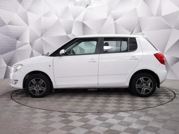 Skoda Fabia II Рестайлинг с пробегом 2011 года, цена 520 000 рублей, 157700 км, хэтчбек, Автокод Объявления