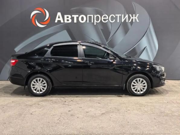Lada (ВАЗ) Vesta I с пробегом 2022 года, цена 895 000 рублей, 166918 км, седан, Автокод Объявления