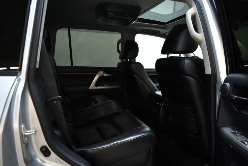 Toyota Land Cruiser 200 Series Рестайлинг 1 Сургут  - изображение 18