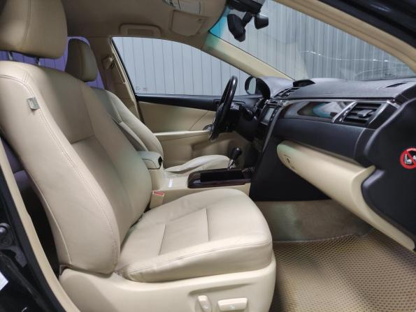 Toyota Camry VII (XV50) Рестайлинг с пробегом 2014 года, цена 1 630 000 рублей, 269000 км, седан, Автокод Объявления