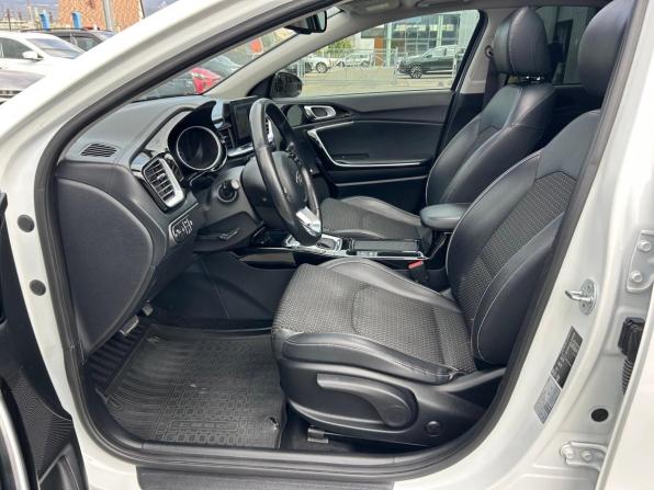 Kia Ceed III с пробегом 2019 года, цена 1 470 000 рублей, 195000 км, хэтчбек, Автокод Объявления