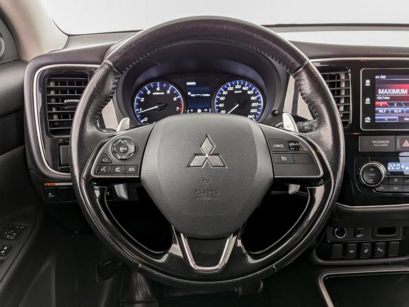 Mitsubishi Outlander III Рестайлинг 2 с пробегом 2017 года, цена 2 100 000 рублей, 113346 км, внедорожник, Автокод Объявления