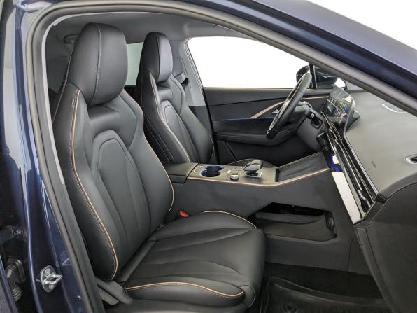 Omoda C5 I с пробегом 2023 года, цена 1 750 000 рублей, 28775 км, внедорожник, Автокод Объявления