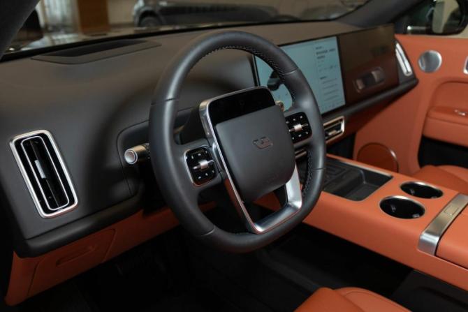 Новый Li Auto (Lixiang) L9 I Рестайлинг 2025 года, цена 11 990 000 рублей, внедорожник, Автокод Объявления