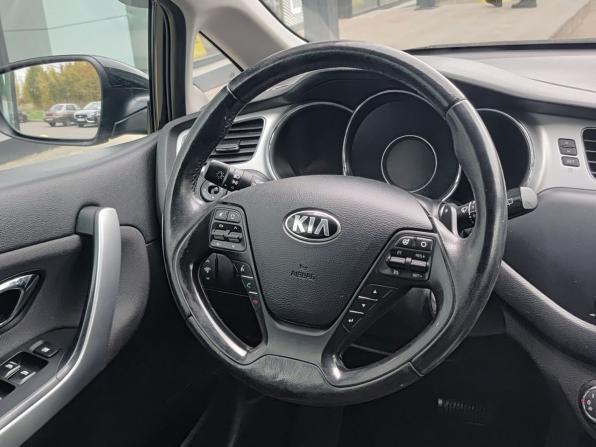 Kia Ceed II с пробегом 2013 года, цена 967 000 рублей, 175638 км, хэтчбек, Автокод Объявления