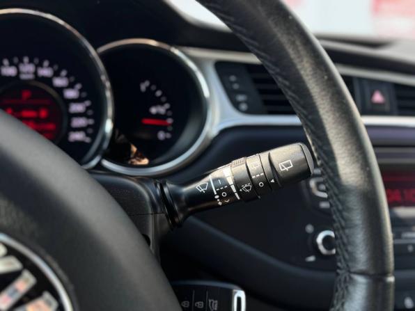 Kia Ceed II Рестайлинг с пробегом 2018 года, цена 1 429 000 рублей, 95349 км, хэтчбек, Автокод Объявления