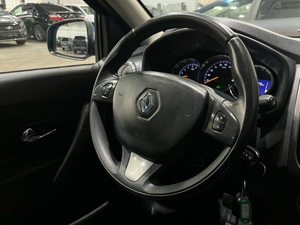 Renault Sandero II с пробегом 2017 года, цена 899 000 рублей, 98276 км, хэтчбек, Автокод Объявления