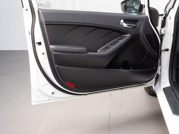 Kia Cerato III с пробегом 2015 года, цена 1 200 000 рублей, 123993 км, седан, Автокод Объявления